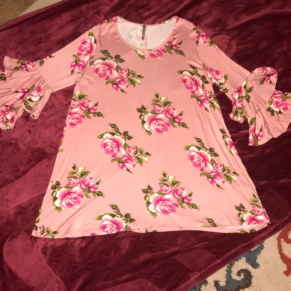 MOA ladies top